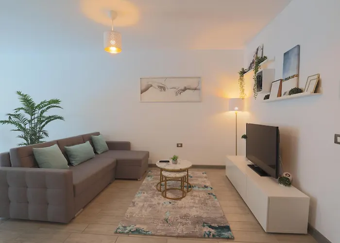 Marumbi By Alz Lägenhet Năvodari