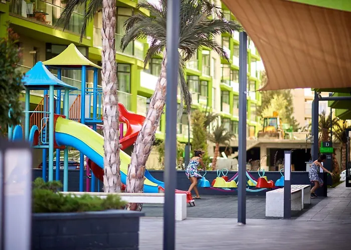 Marumbi By Alz Lägenhet Năvodari