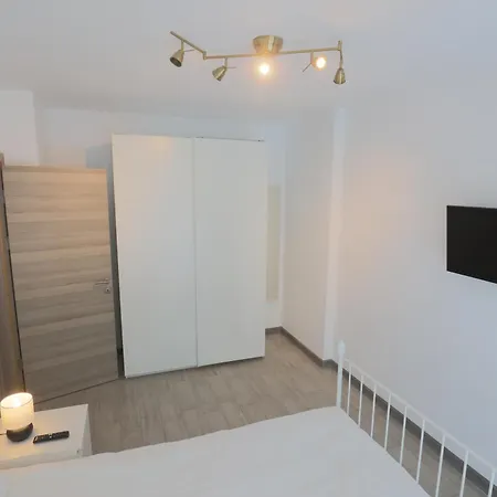 Marumbi By Alz Apartment *